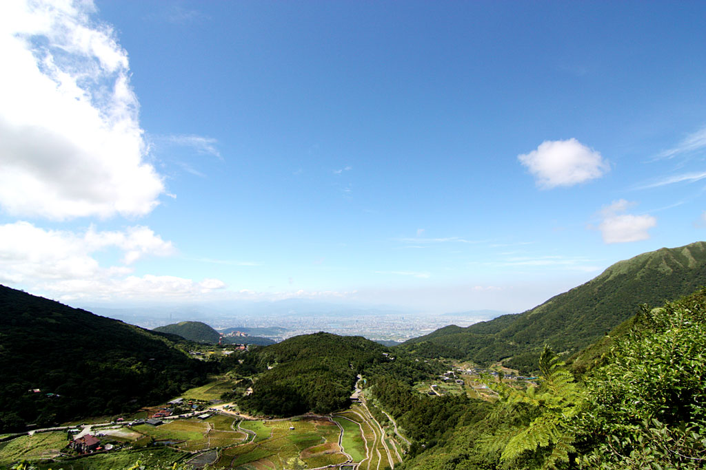 大屯山.阳明山.擎天岗.七星山以蓝天白云为画布写真记录!